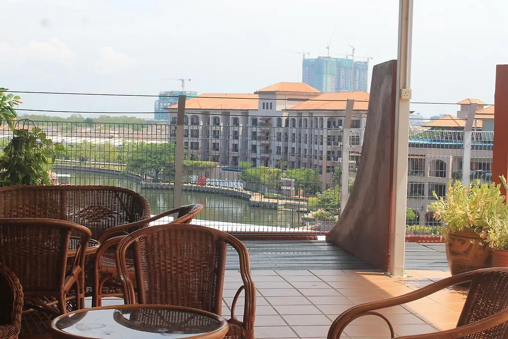 Aldy Hotel Stadthuys Малакка
